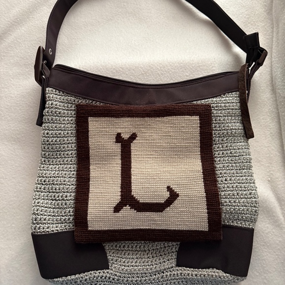 Ladies Handbag with needlepoint "L" tacked on front VINTAGE - Picture 1 of 3